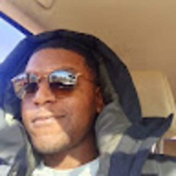 royellis745